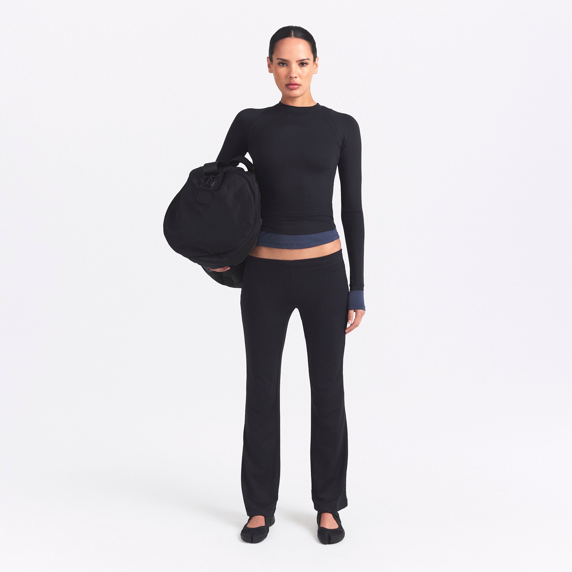 LOW RISE MINI FLARE PANT