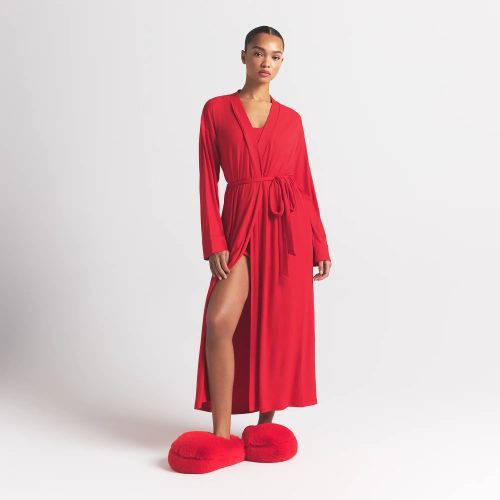 LONG ROBE