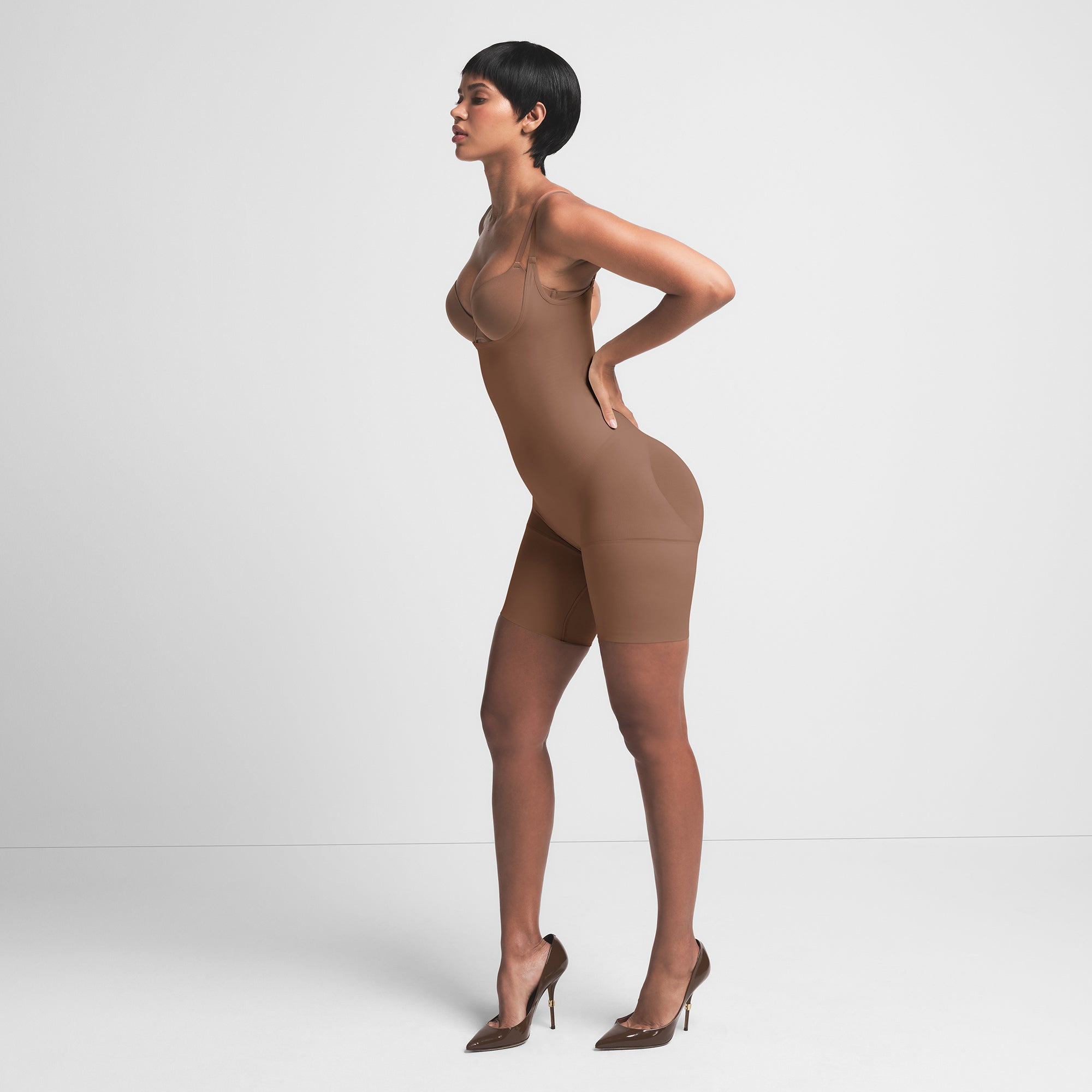 BUTT LIFTING OPEN BUST BODYSUIT