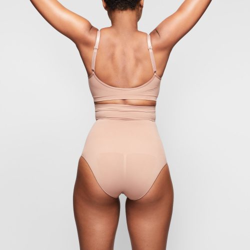 HIGH-WAISTED BRIEF