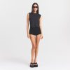 HIGH-WAISTED HOT SHORT