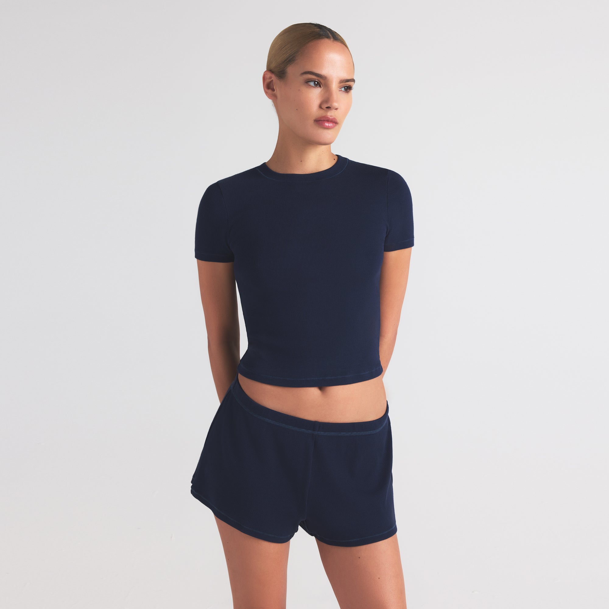LOOSE SHORT