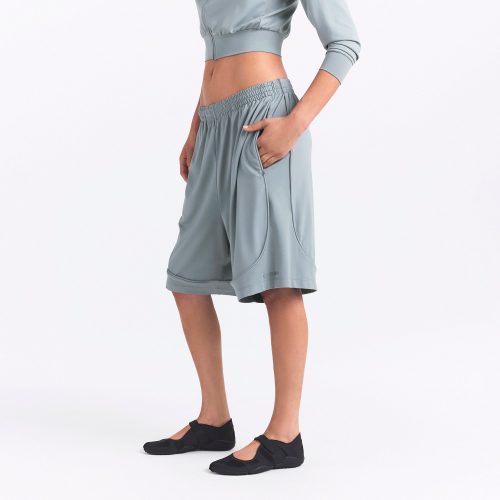 RELAXED SHORT