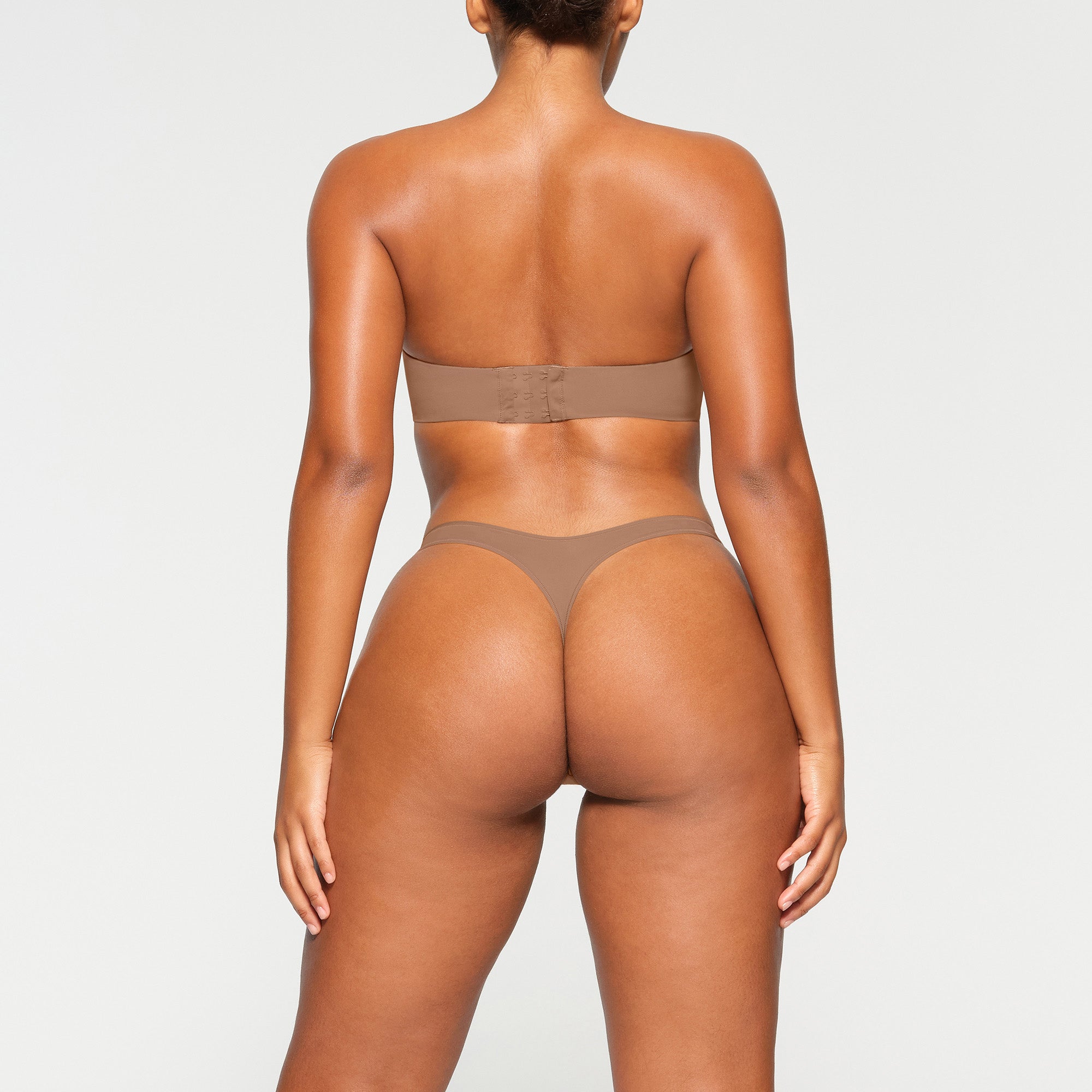 STRAPLESS BRA