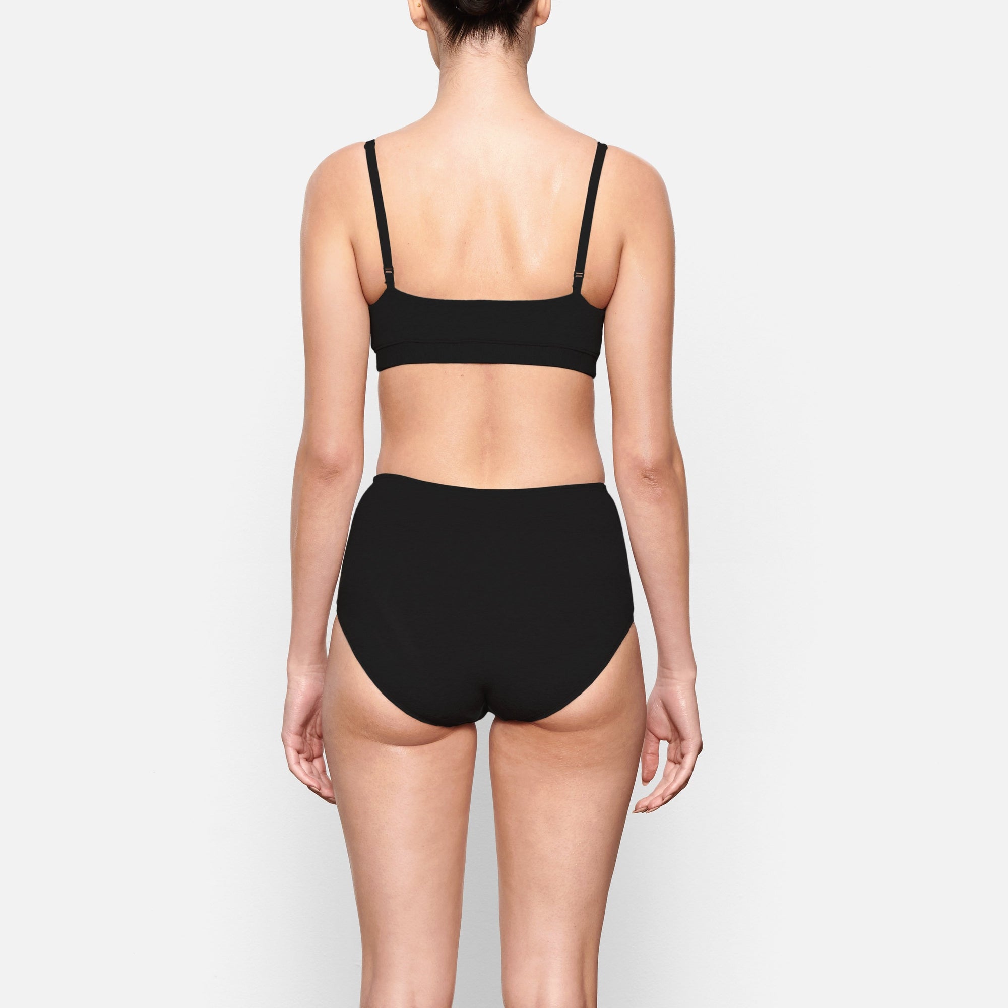 SCOOP BRALETTE