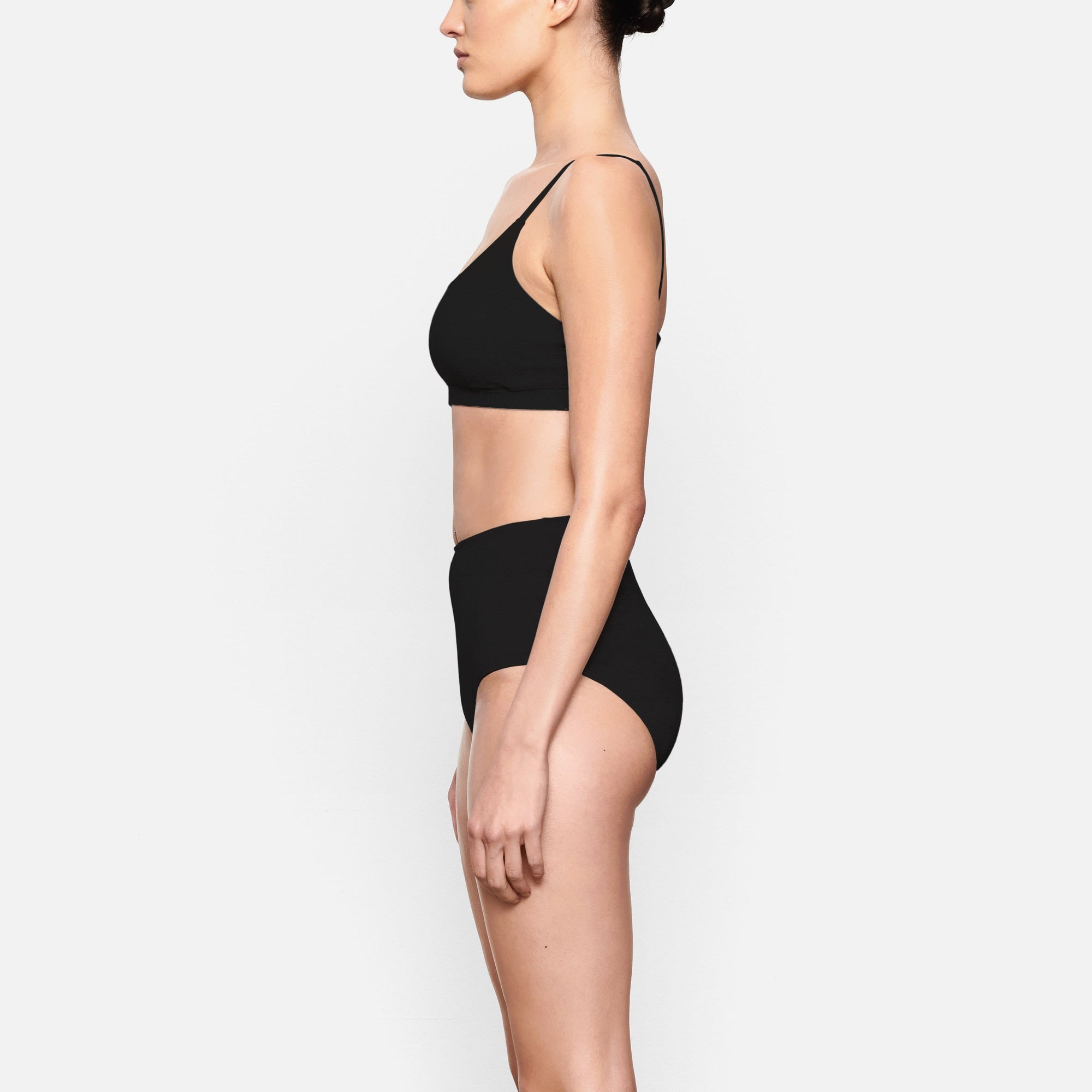 SCOOP BRALETTE