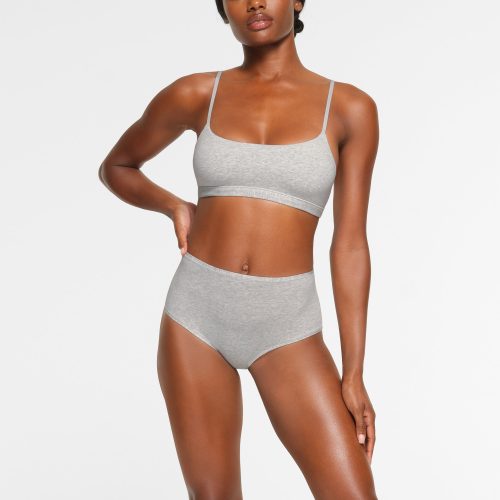 SCOOP BRALETTE