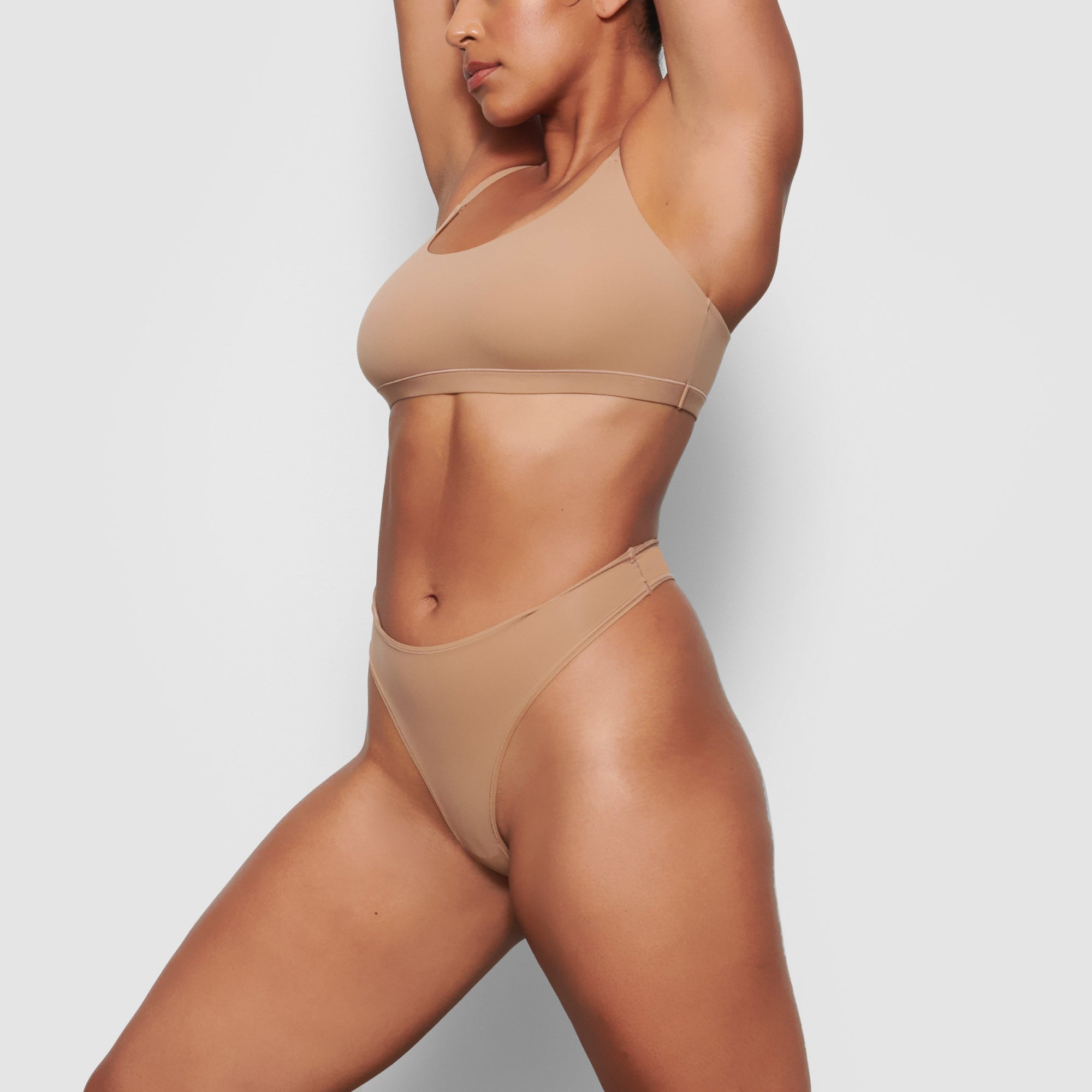 SCOOP BRALETTE