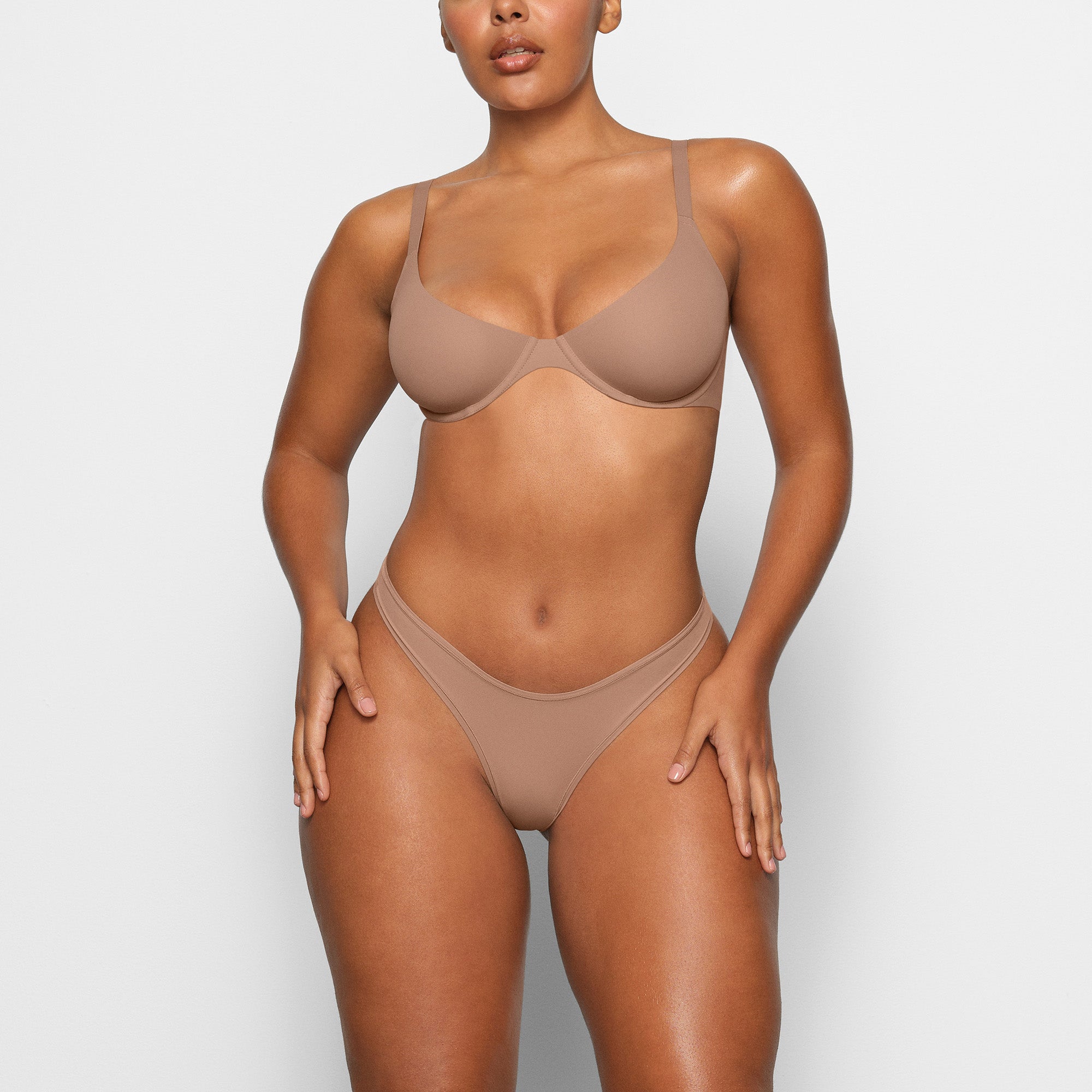 PLUNGE BRA