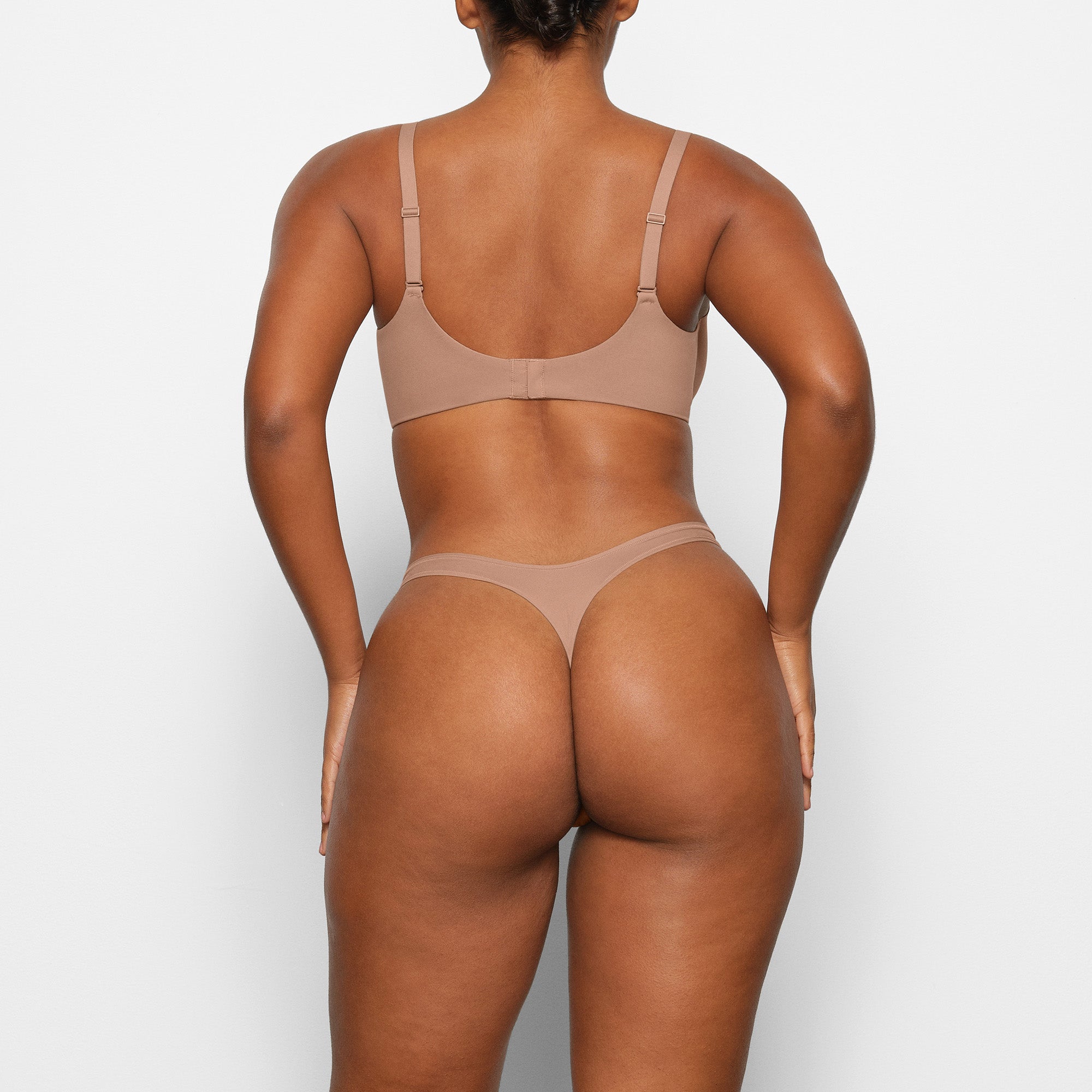 PLUNGE BRA