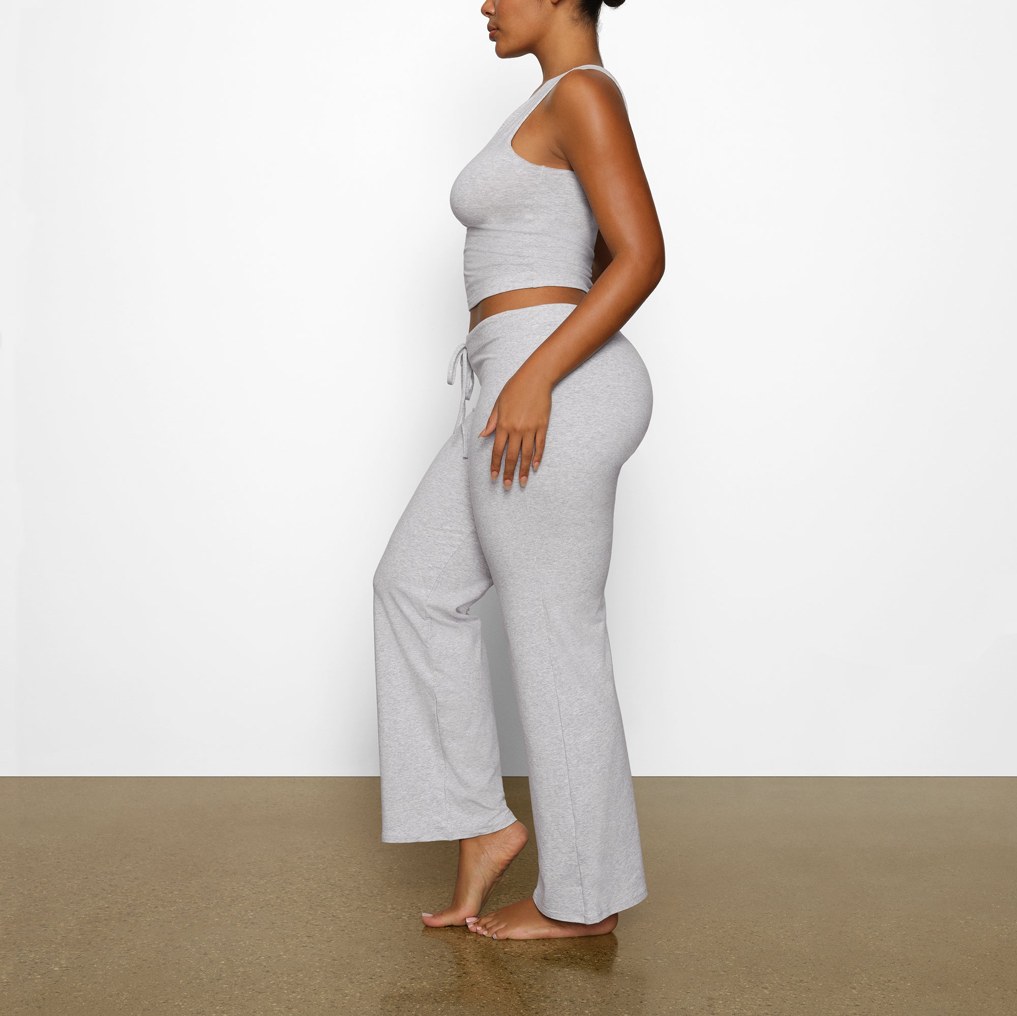 STRAIGHT LEG PANT