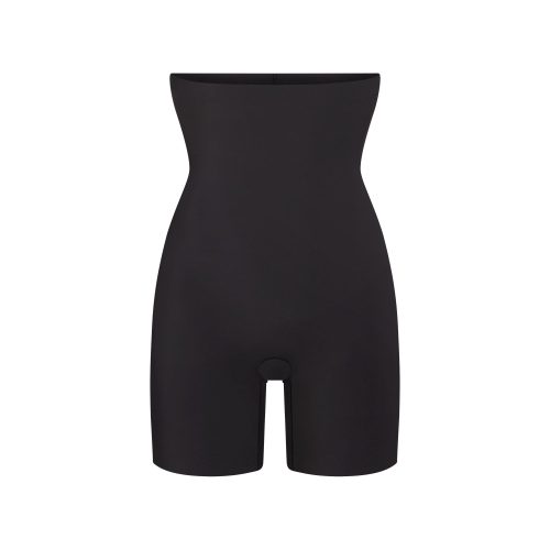 HIGH-WAISTED SHORT
