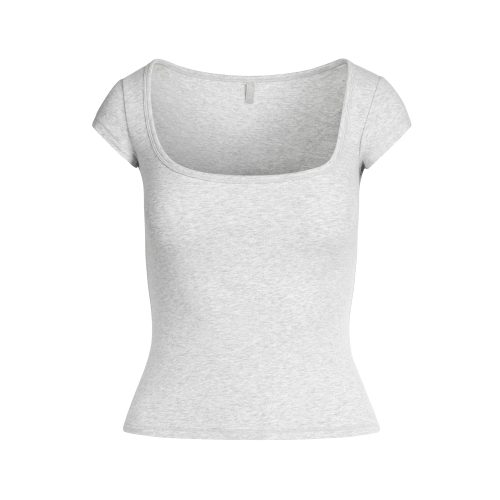 SCOOP NECK T-SHIRT