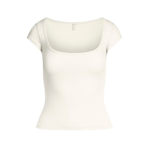 SCOOP NECK T-SHIRT
