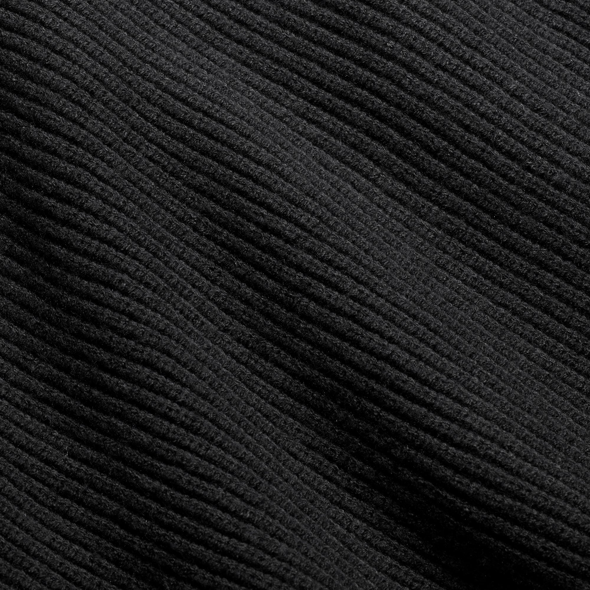 RIBBED LONG SLEEVE FITTED CREW NECK