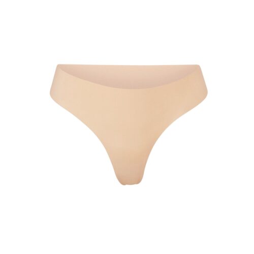 DIPPED THONG