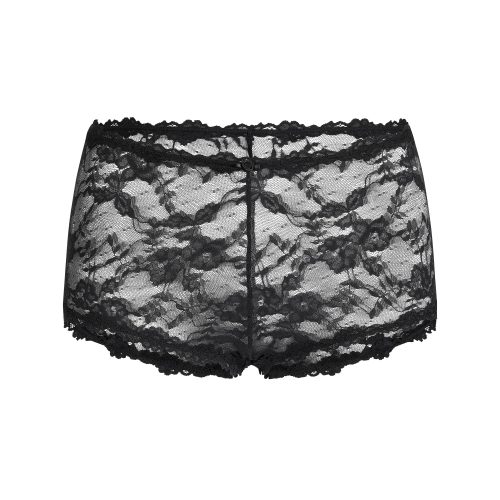 BOY SHORT