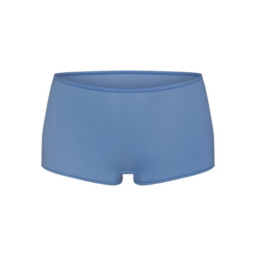 BOY SHORT