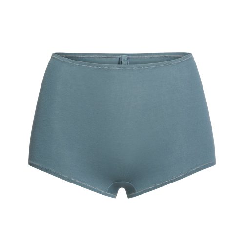 BOY SHORT