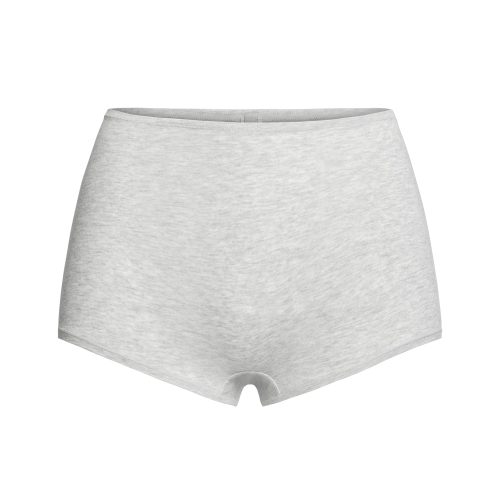 BOY SHORT