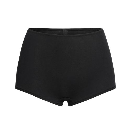 BOY SHORT