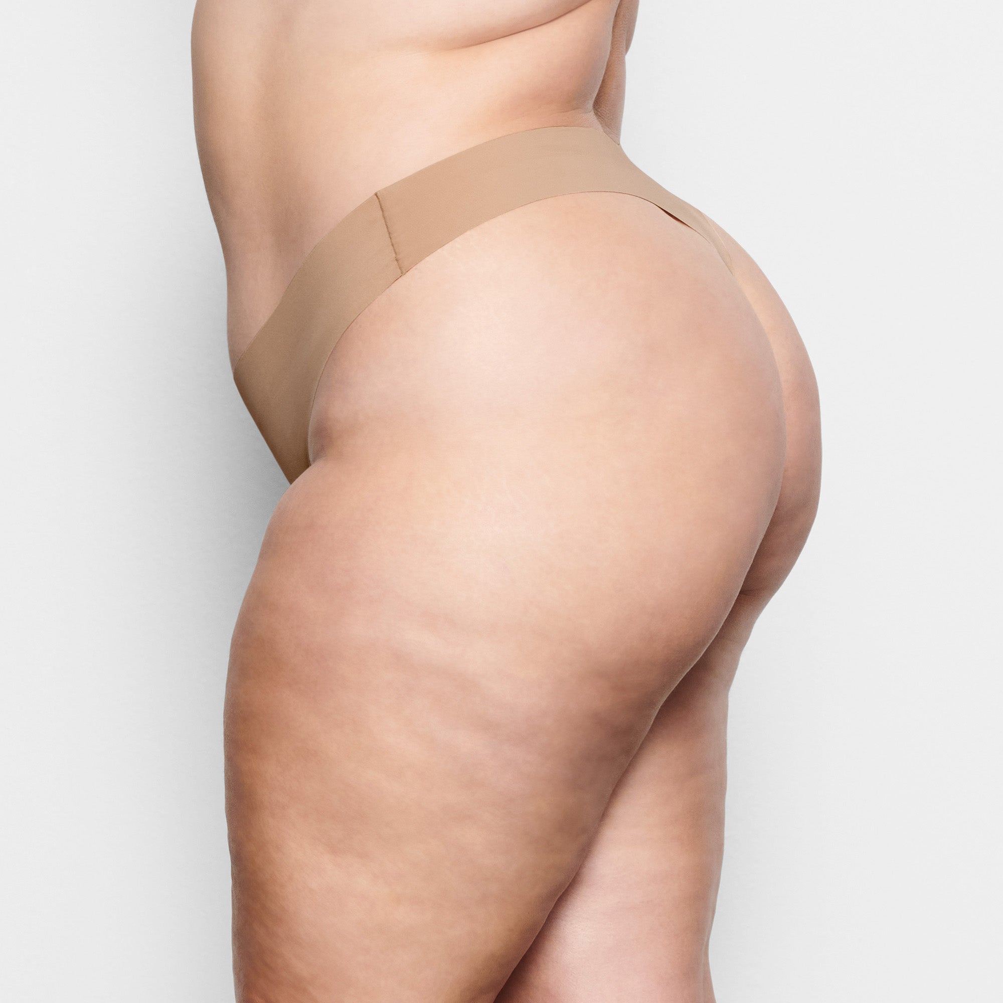 DIPPED THONG
