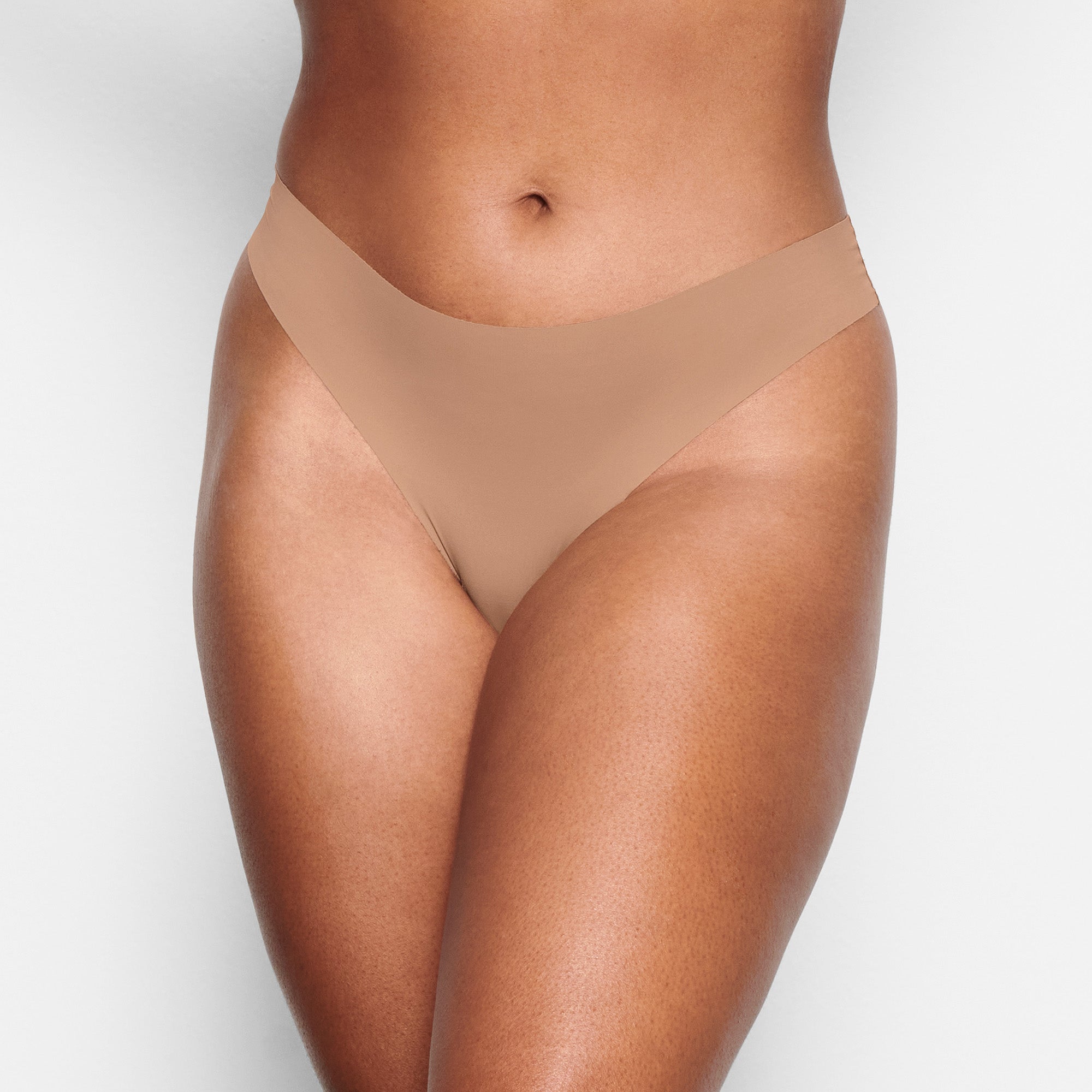 DIPPED THONG
