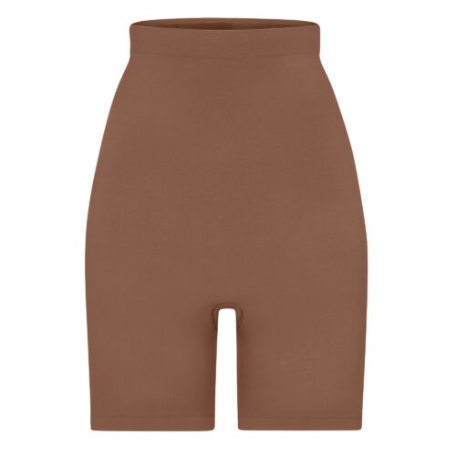 HIGH-WAISTED ABOVE THE KNEE SHORT