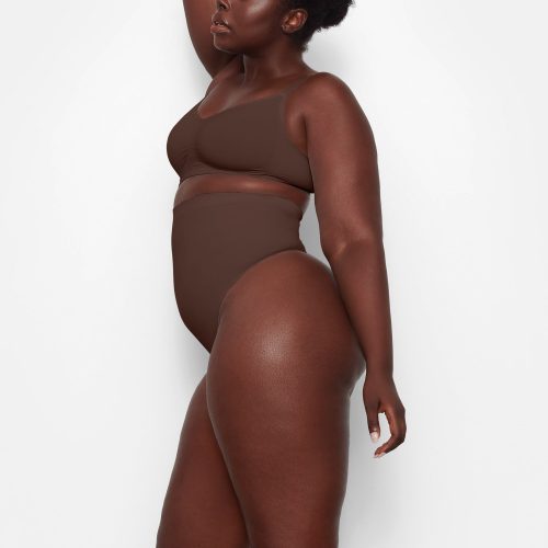 HIGH-WAISTED THONG