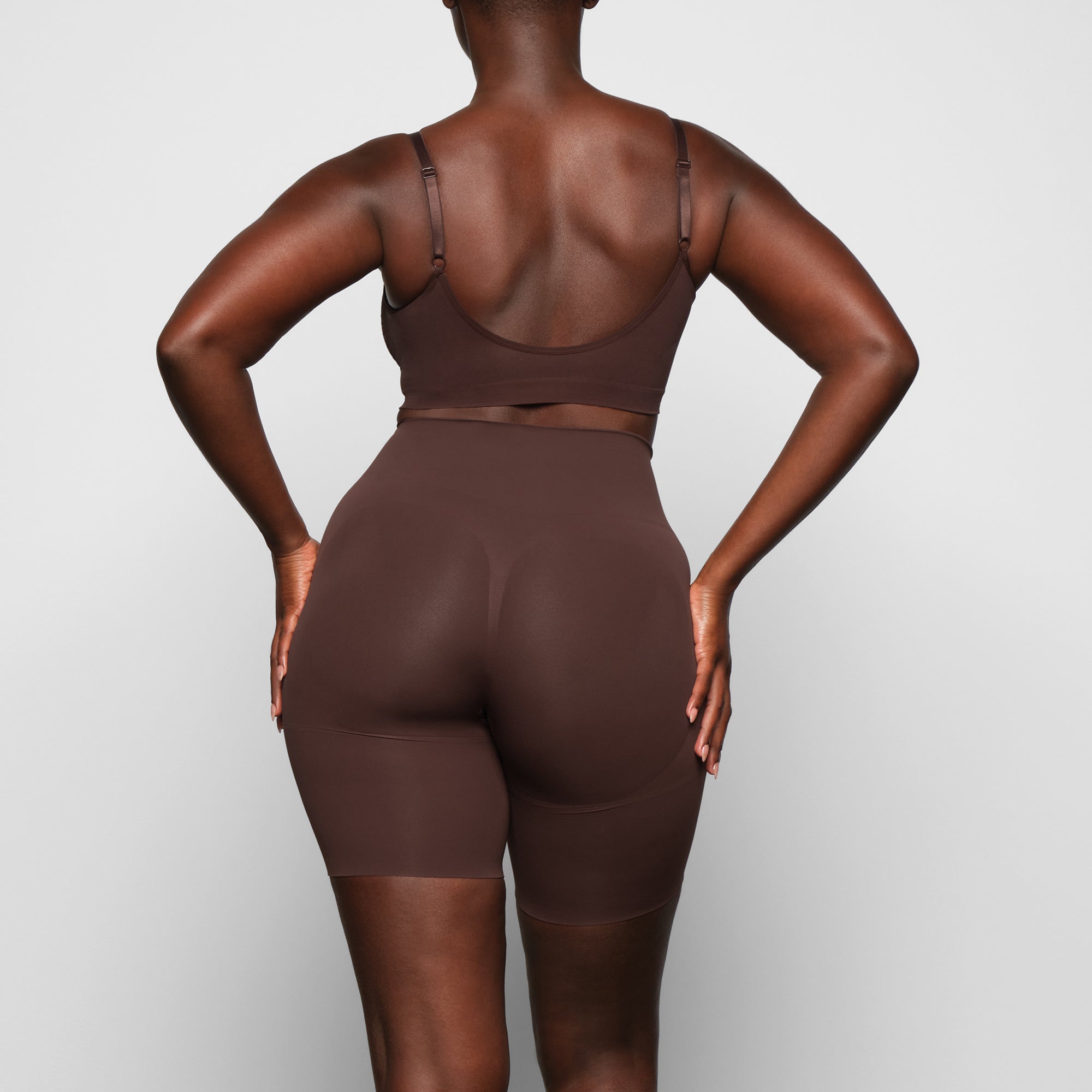 BUTT LIFTING SHORT