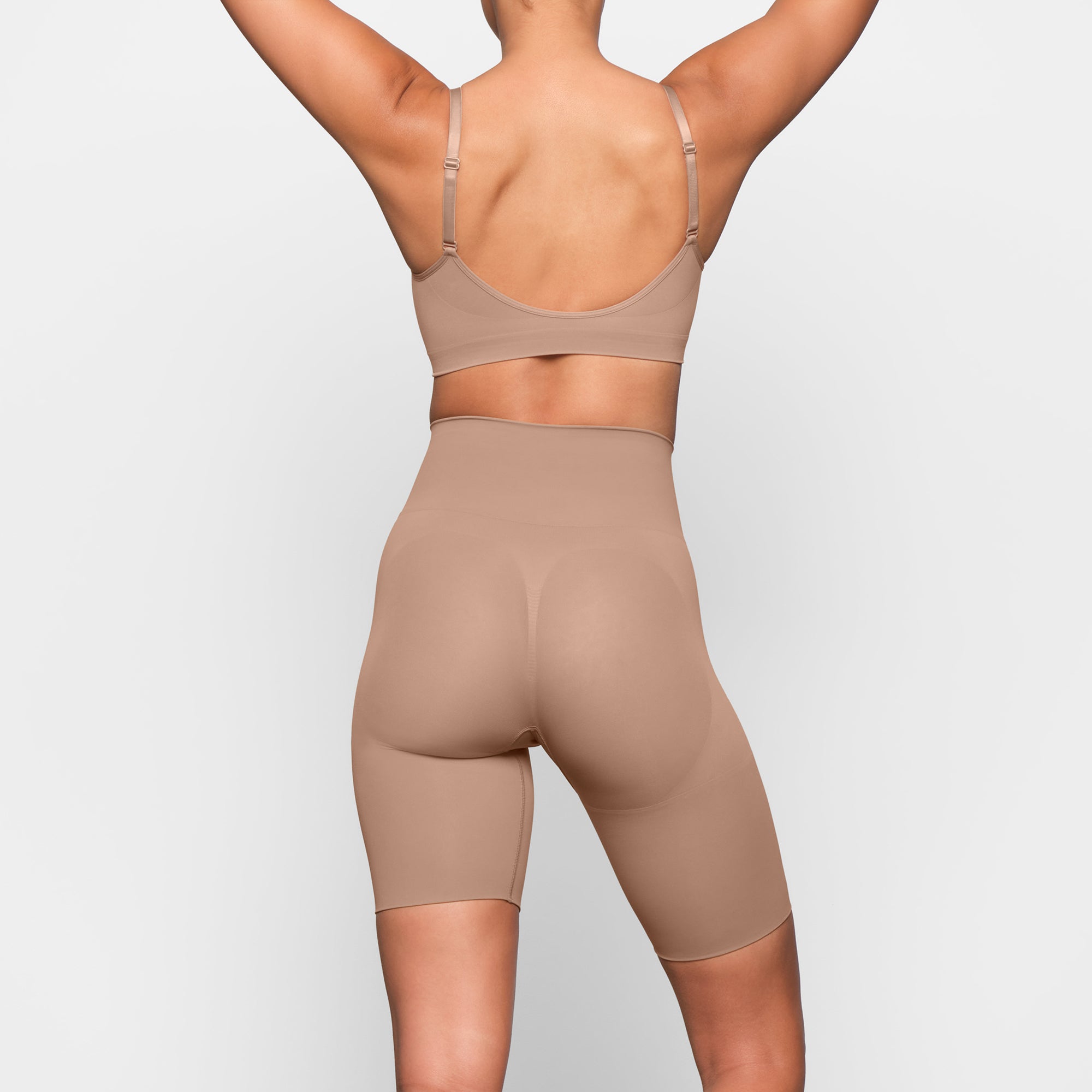 BUTT LIFTING SHORT