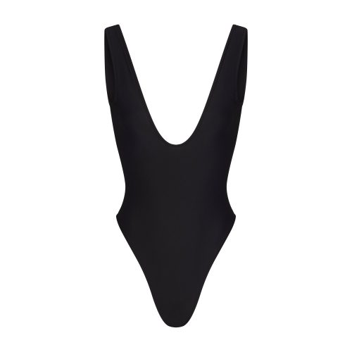 PLUNGE ONE PIECE