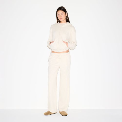 CLASSIC STRAIGHT LEG PANT
