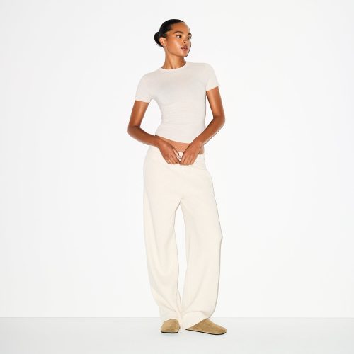 CLASSIC STRAIGHT LEG PANT