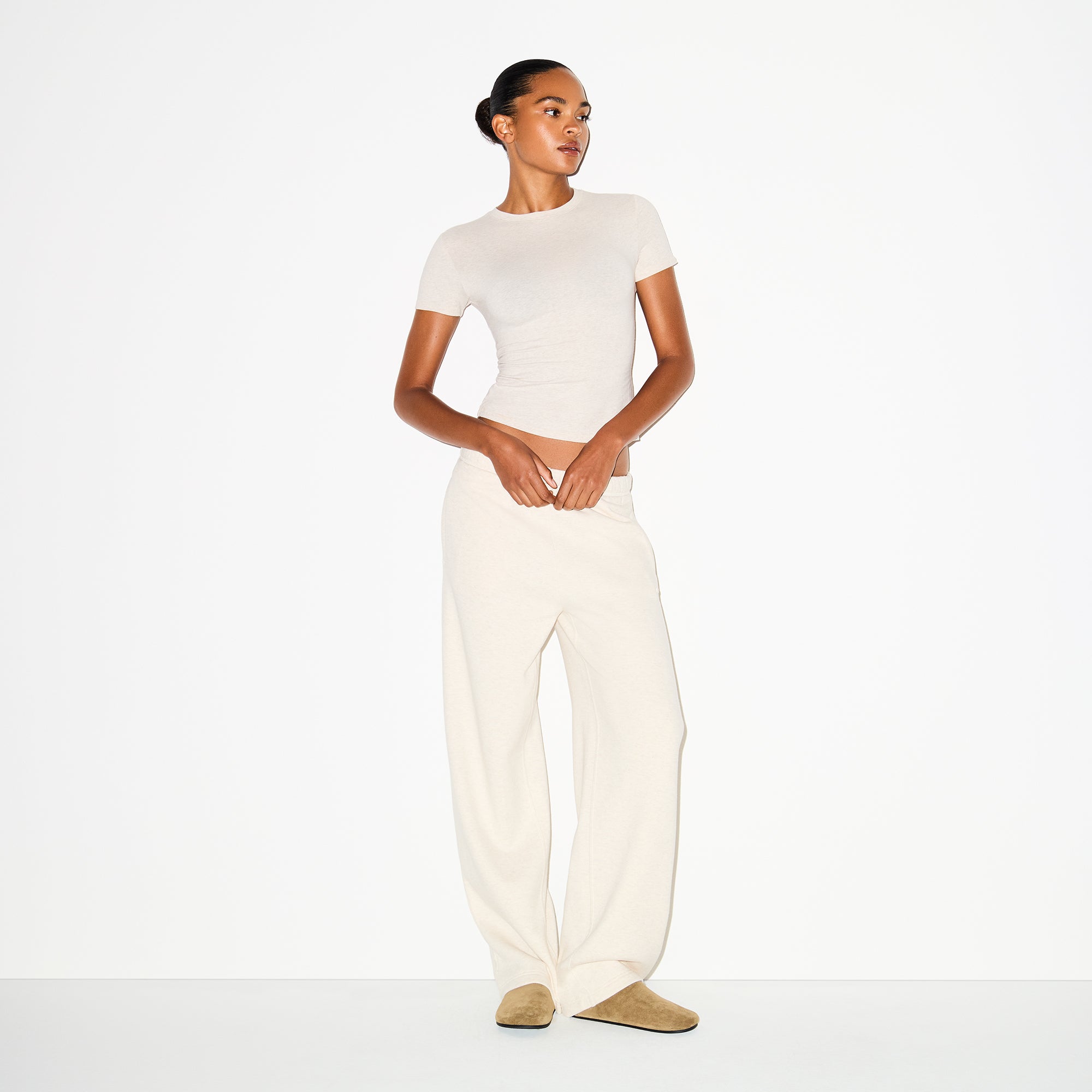 CLASSIC STRAIGHT LEG PANT