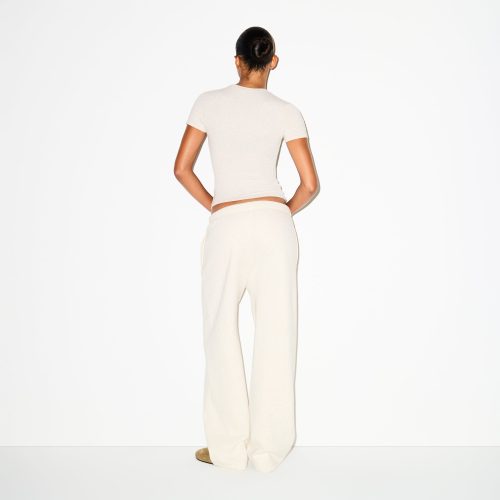 CLASSIC STRAIGHT LEG PANT