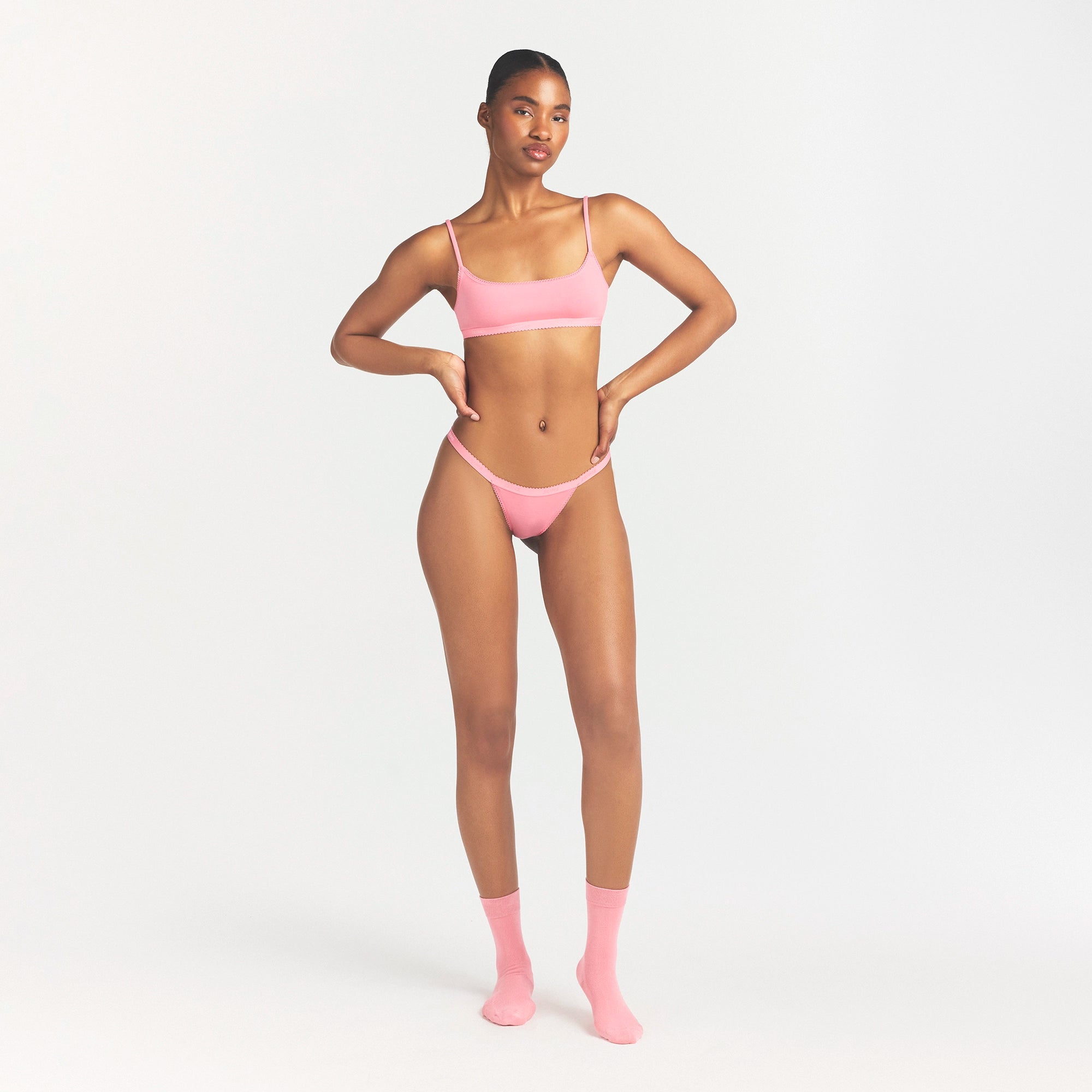LOGO PICOT THONG