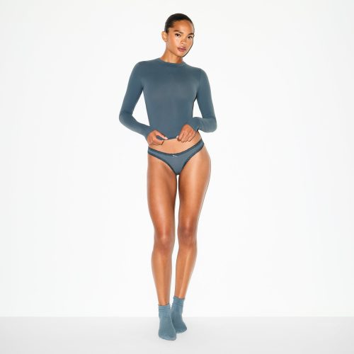 POINTELLE LACE THONG