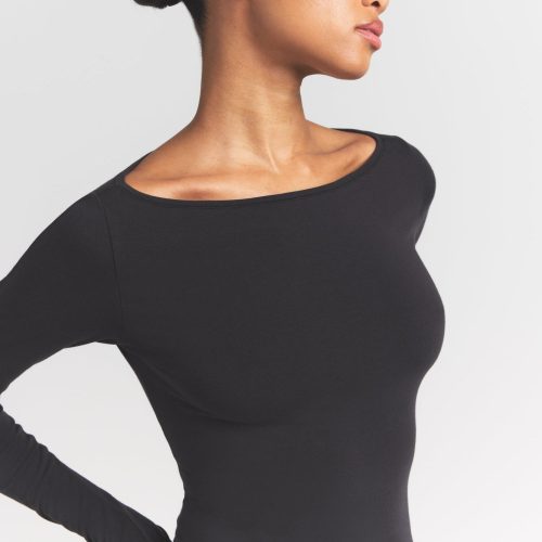 LONG SLEEVE BOATNECK TOP