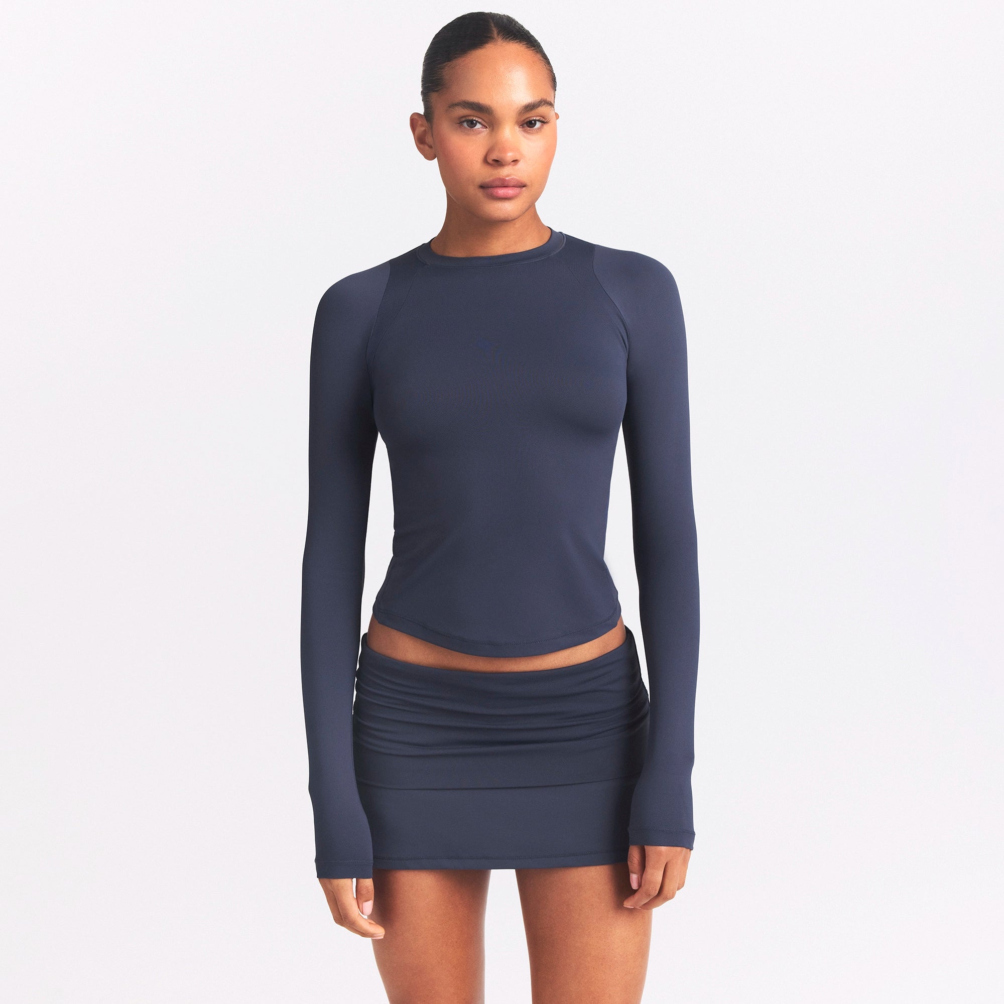 LONG SLEEVE CREW NECK TOP
