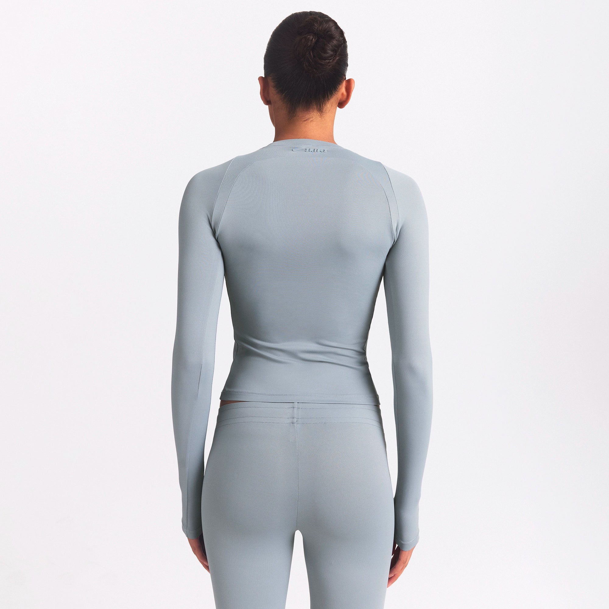 LONG SLEEVE CREW NECK TOP