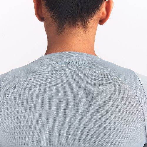 LONG SLEEVE CREW NECK TOP