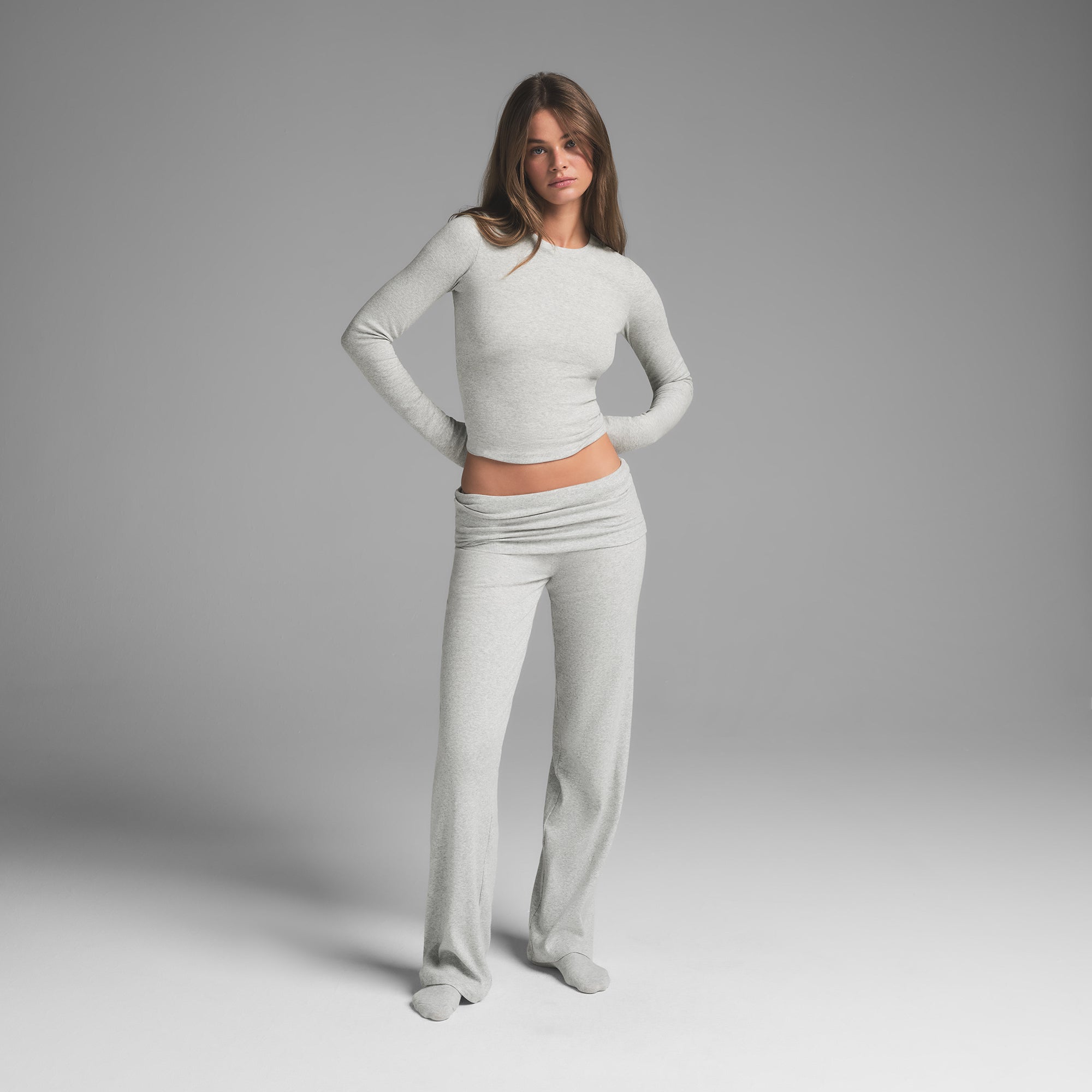 LONG SLEEVE T-SHIRT