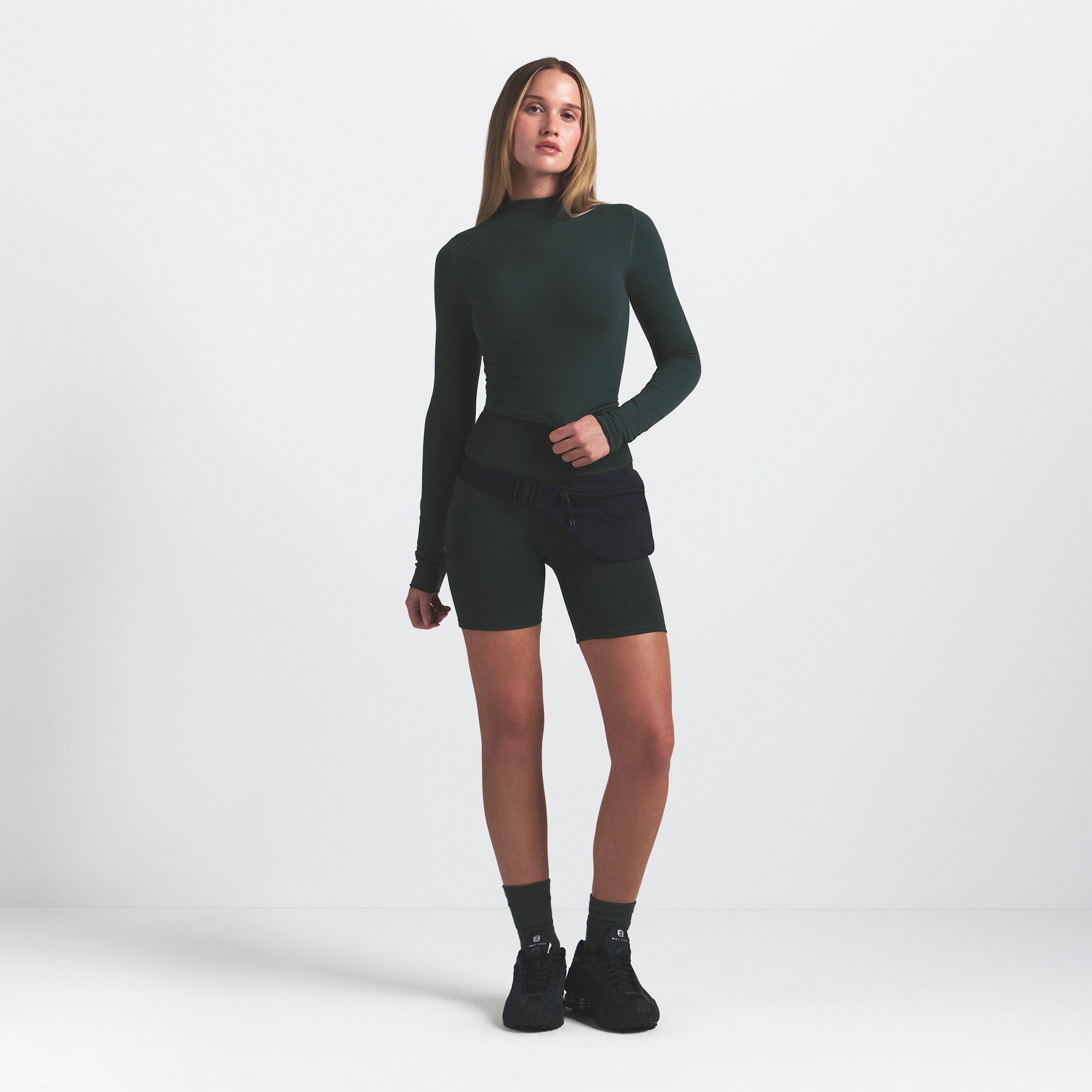MOCK NECK CROP TOP