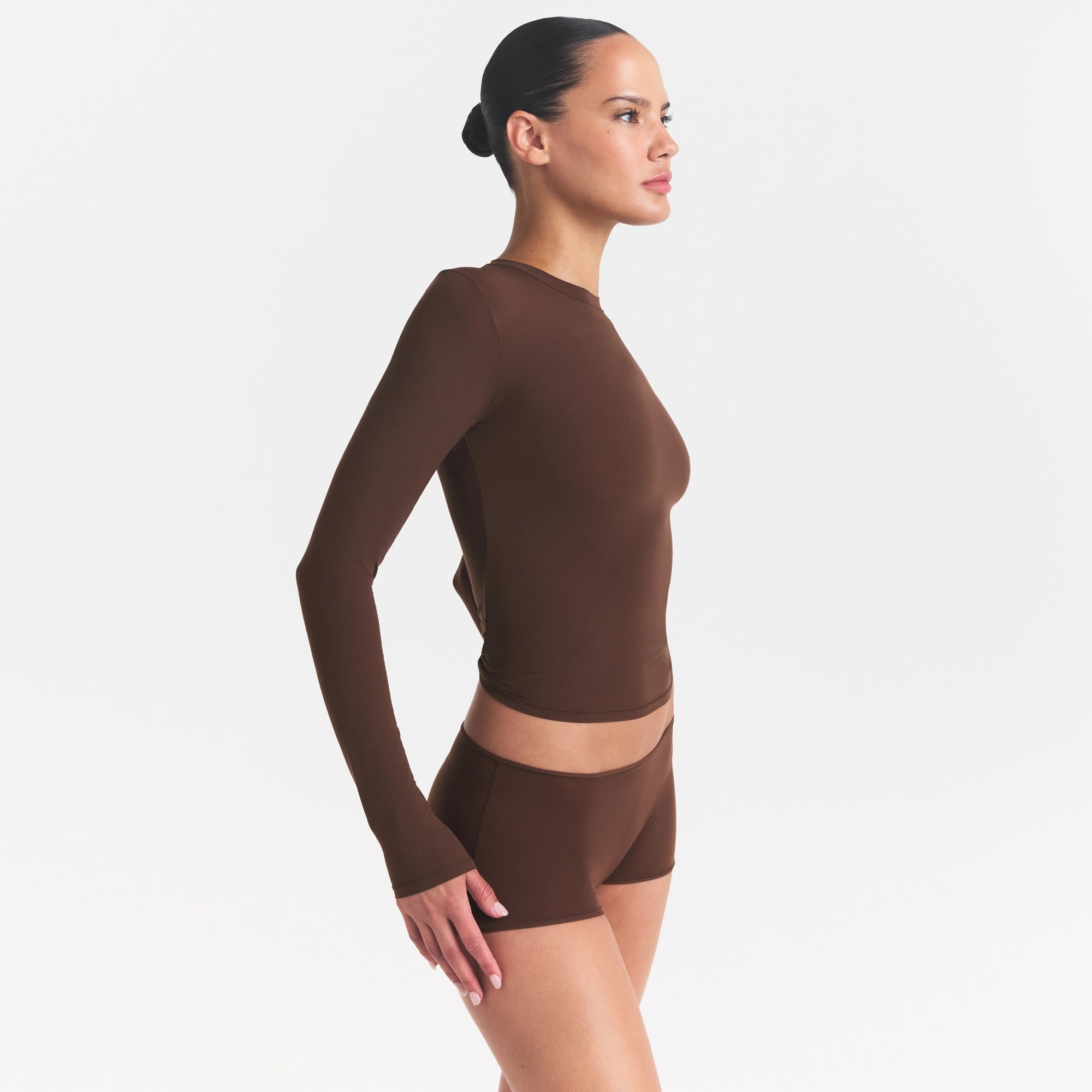 LONG SLEEVE T-SHIRT