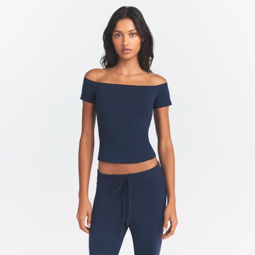 OFF THE SHOULDER TOP