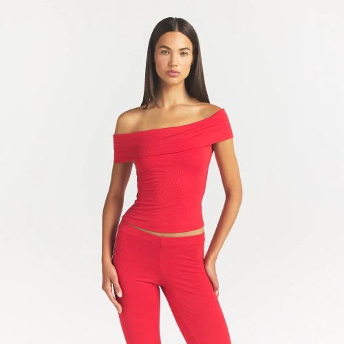 ASYMMETRICAL OFF THE SHOULDER TOP
