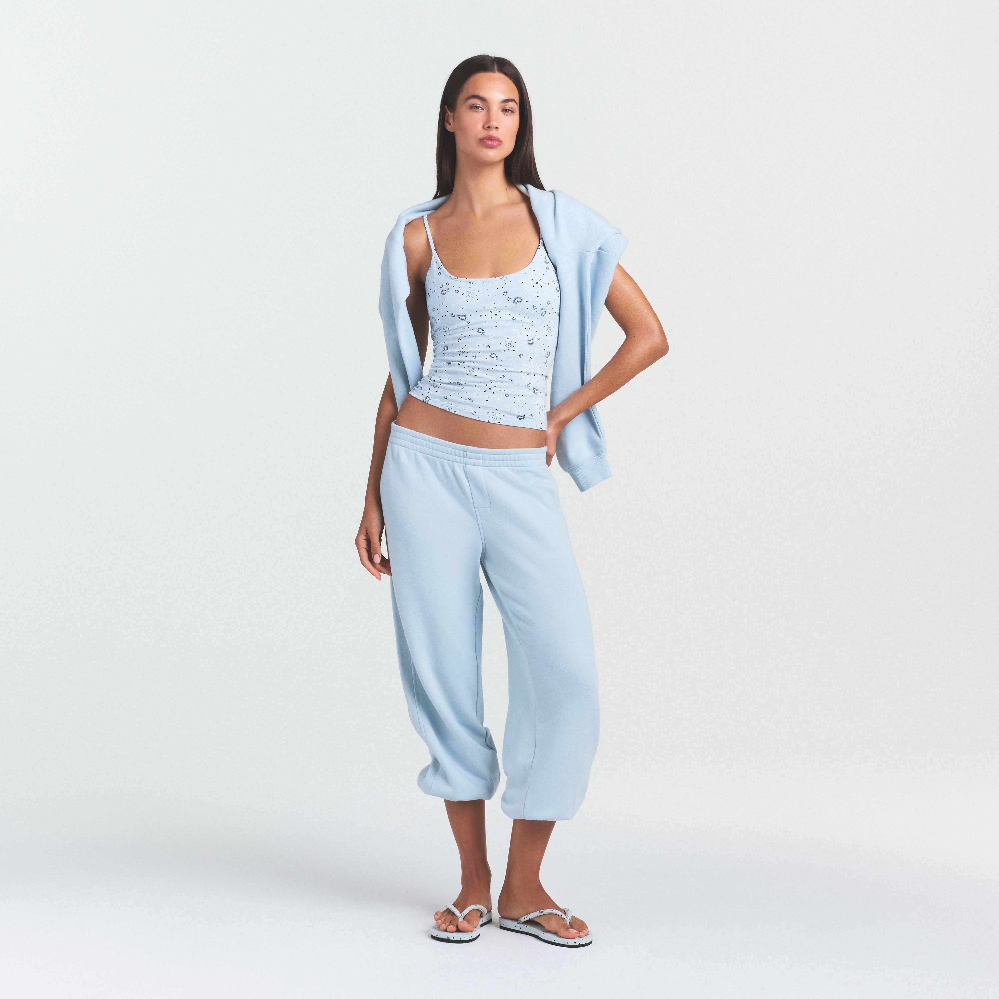 SCOOP NECK CAMI