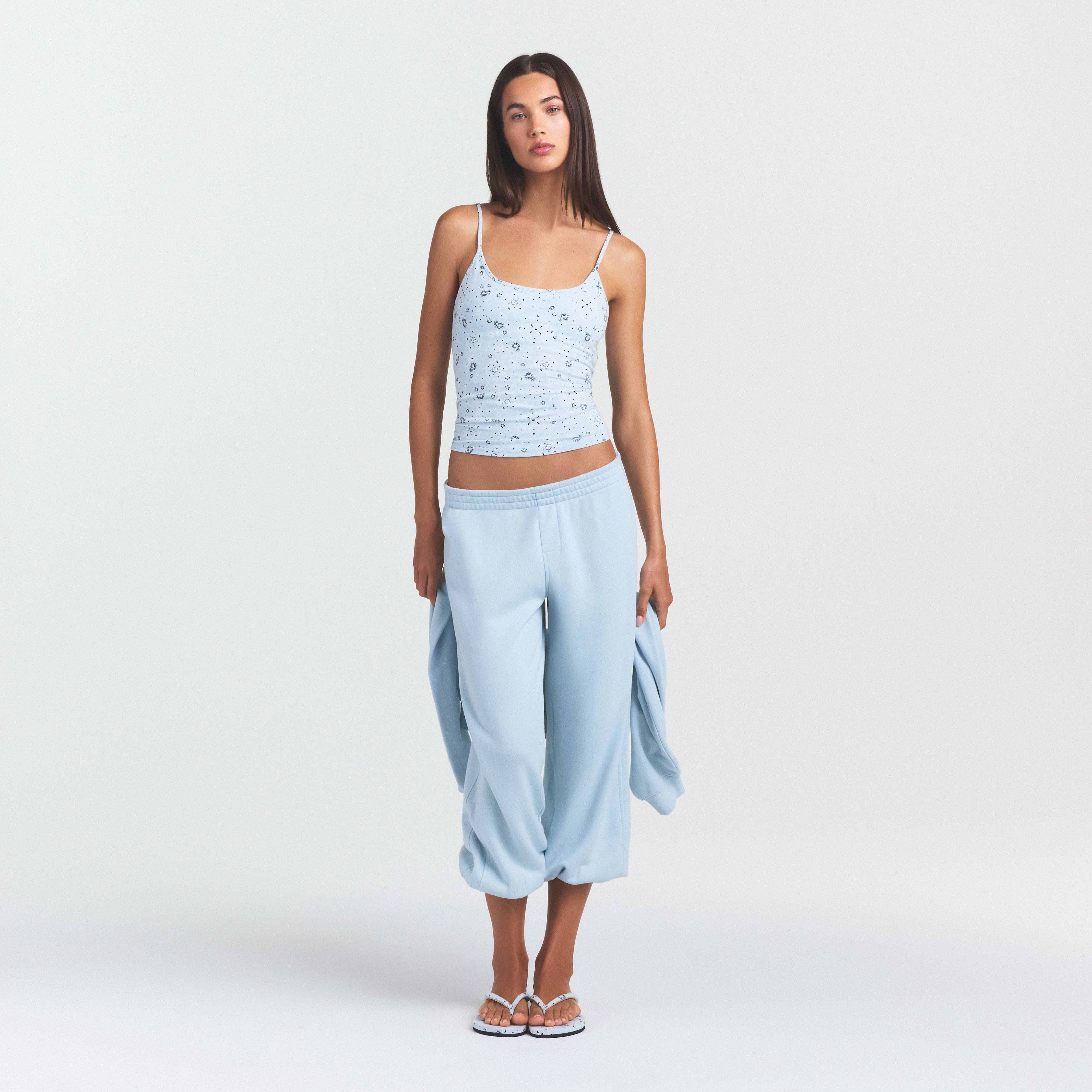 SCOOP NECK CAMI