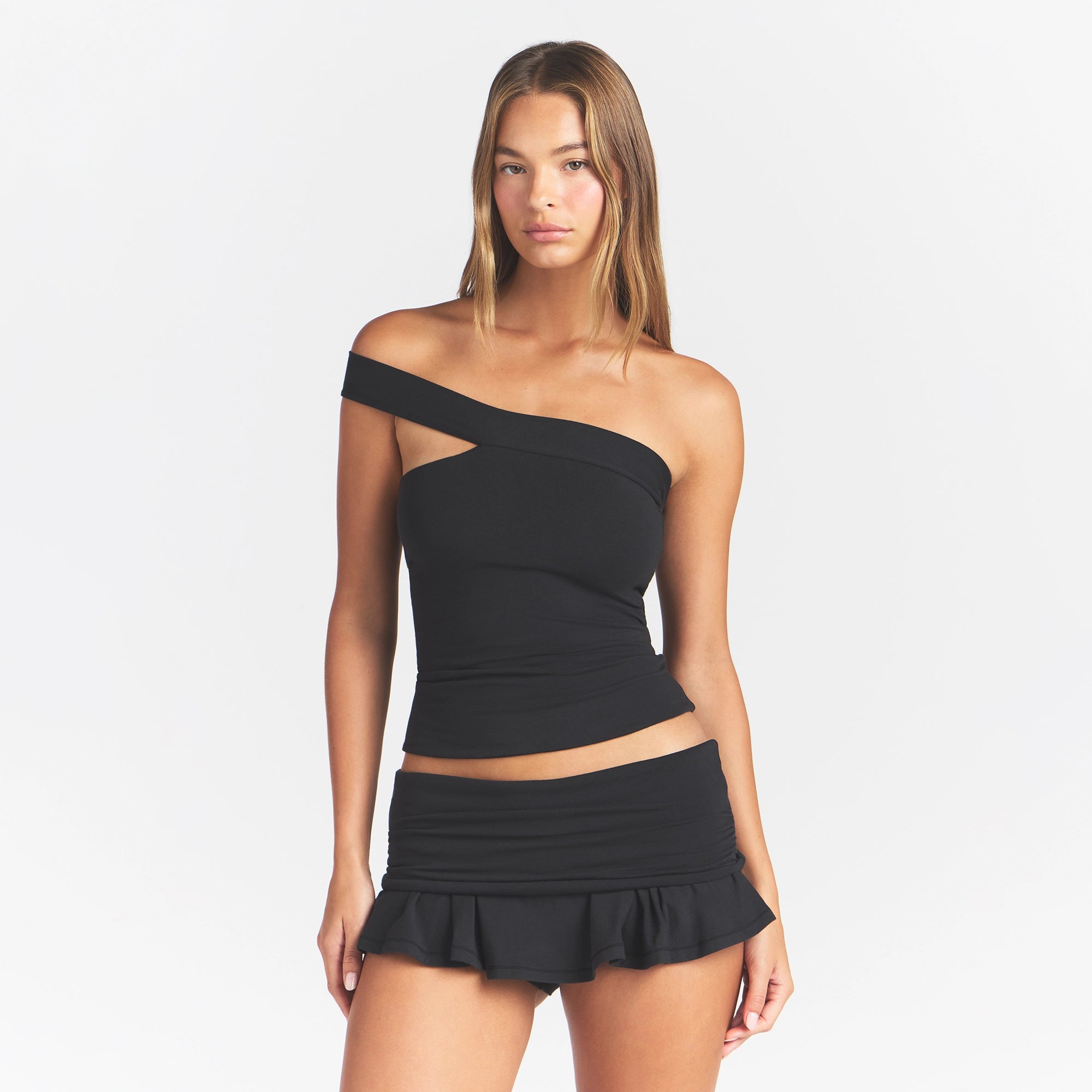 ASYMMETRICAL TOP
